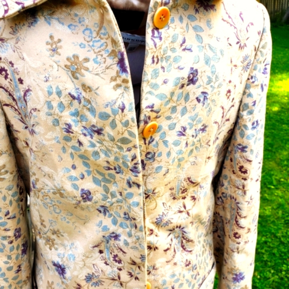 🌺 Beautiful Coastal coat 🌺